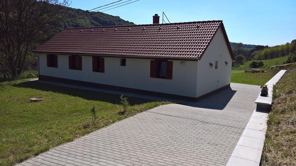 Beppe Vendégház Abaliget Exterior foto